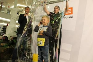 Nejvíc lidí telefonujících z bubliny rekord