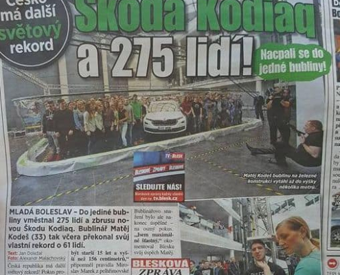 https://www.skoda-storyboard.com/cs/spolecnost/svetovy-rekord-kodiaq-275-lidi-v-jedne-bubline/ rekord Matěje Kodeše